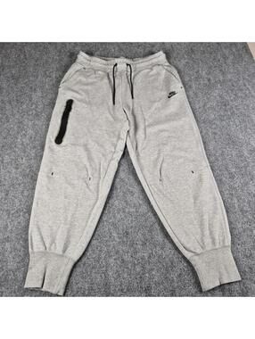 Nike Men's Sportswear Tech Fleece Joggers in Heather Grey, Size Large basketball
